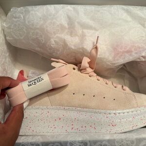 Alexander McQueen Women's Blush Pink Sneakers